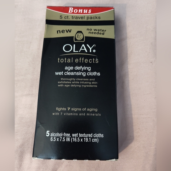 NEW! Olay Total Effects Wet Cleansing Cloths (5pk) - Picture 1 of 6